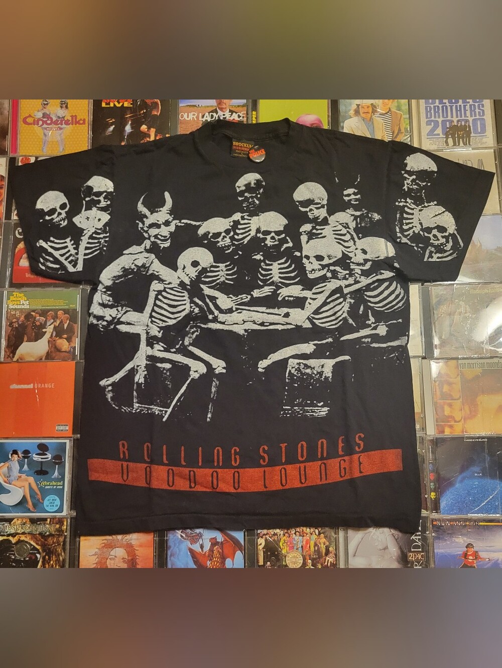 the Rolling Stones Voodoo Lounge Black Tour 94/95 Graphic T-Shirt